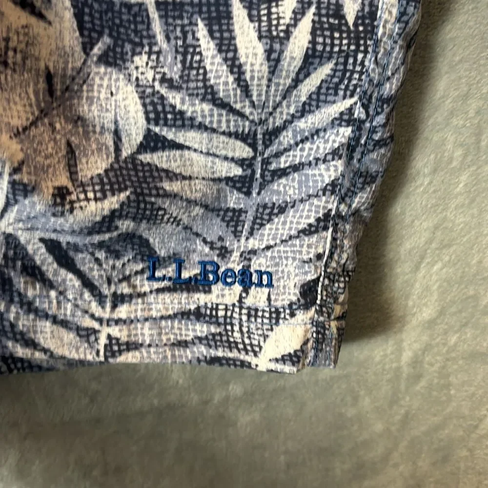 L.L. Bean Blue Tropical Lined Swim Shorts Pockets Size Medium